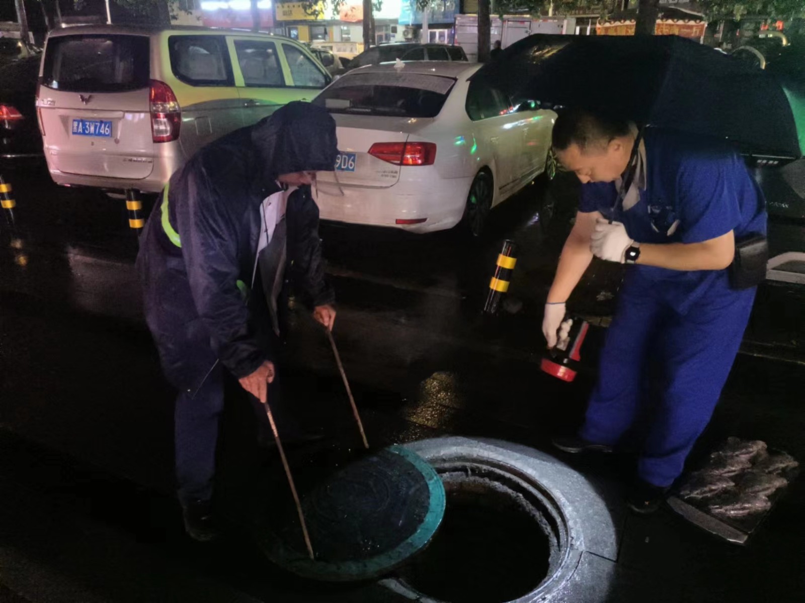 欣匯龍物業(yè) | 日夜奮戰(zhàn) 全力抗汛