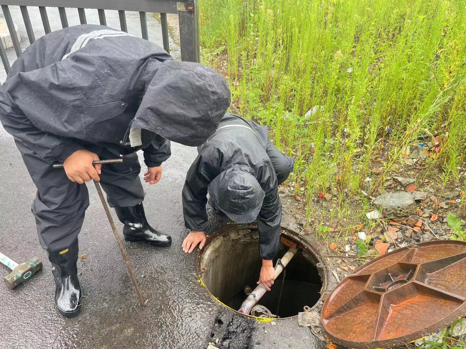 【迎戰強降雨】哈市物企全力筑牢物業小區防內澇安全防線