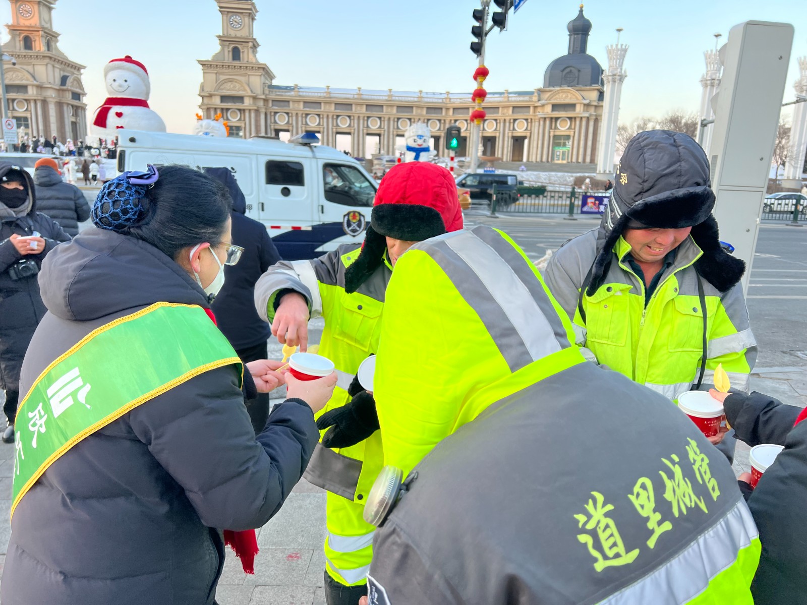 最熱乎的爾濱“儀式感”|欣匯龍物業(yè)邀南方小金豆共飲臘八粥